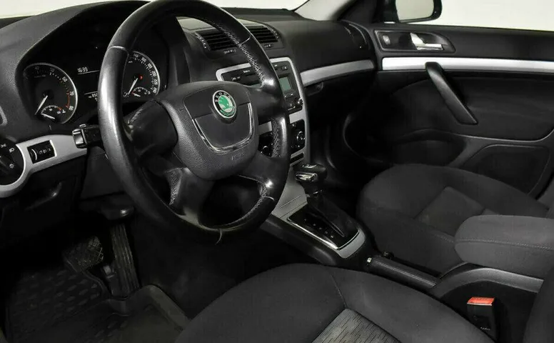 Skoda Octavia 1.6 Автомат