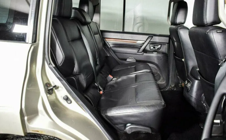 Mitsubishi Pajero 3.2 Автомат