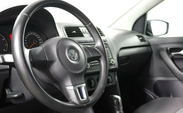 Volkswagen Polo V