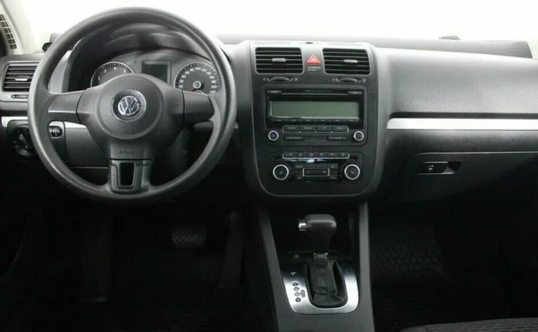 Volkswagen Jetta 1.6 Робот