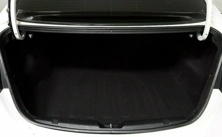 Hyundai Elantra 1.8 Автомат