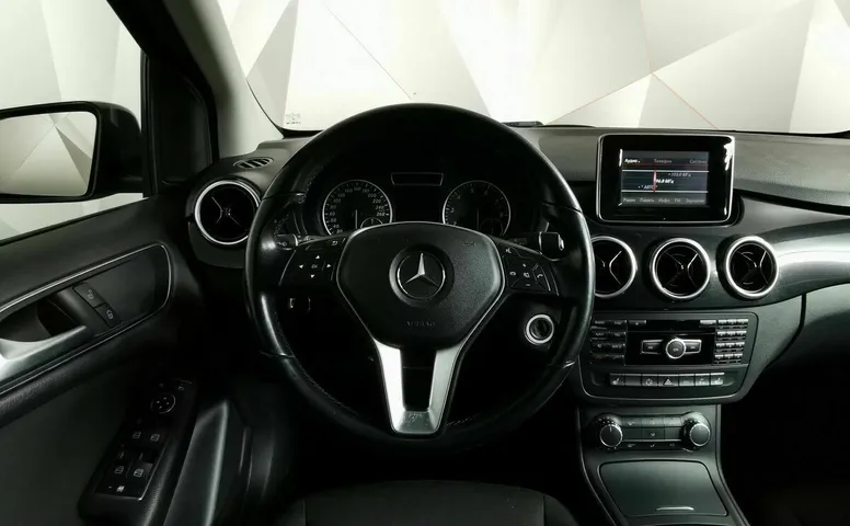 Mercedes-Benz B-Класс B 180 7G-DCT (122 л.с.) Черный