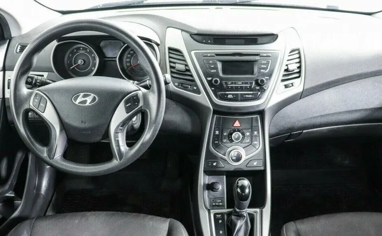 Hyundai Elantra 1.6 Автомат