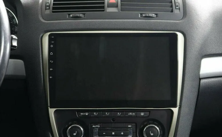 Skoda Octavia 1.8 Робот