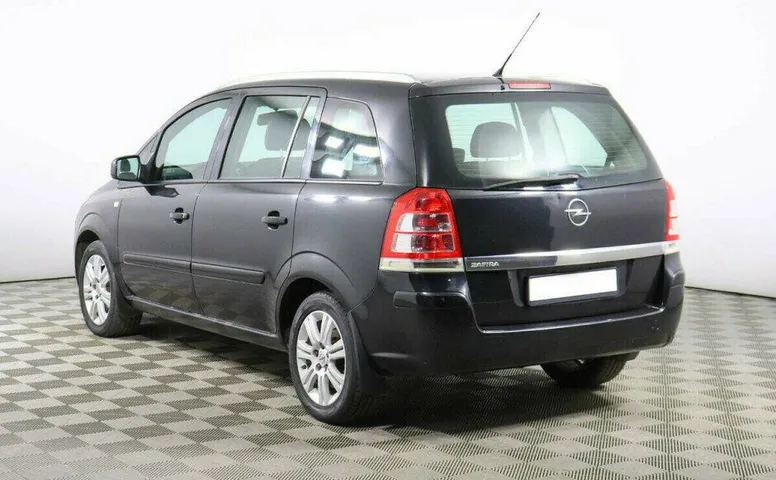Opel Zafira 1.8 Робот