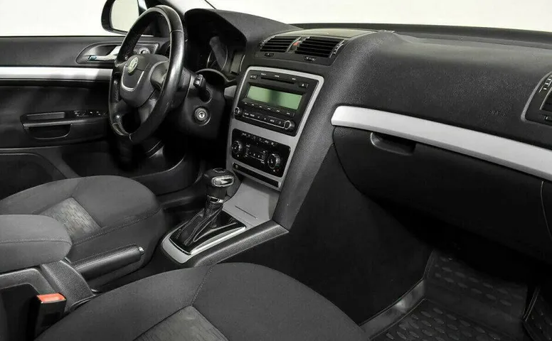 Skoda Octavia 1.6 Автомат