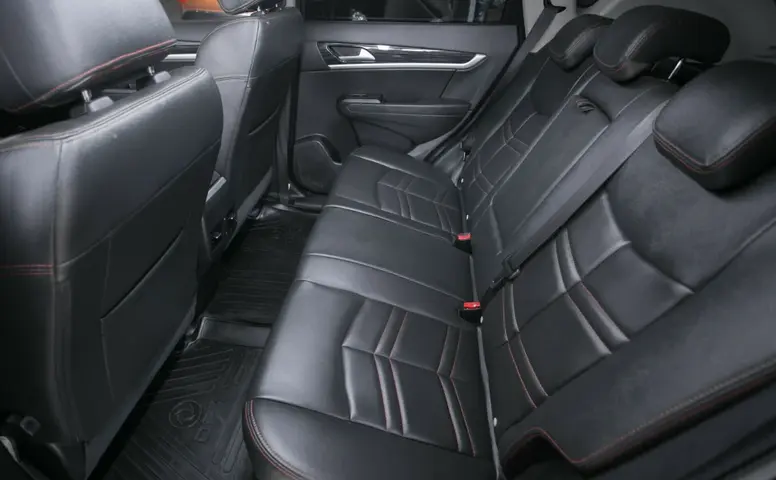 DongFeng AX7