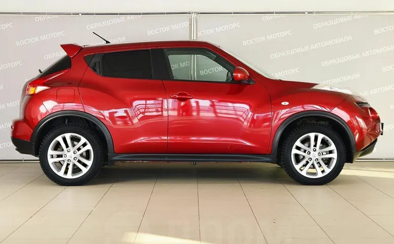 Nissan Juke, 1 поколение