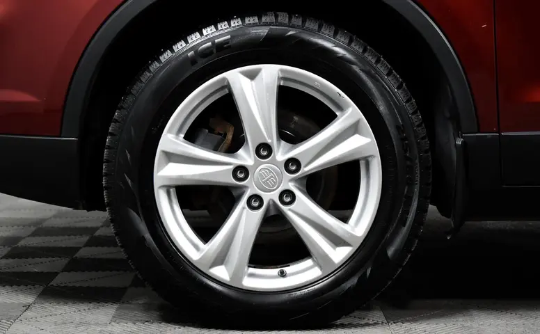 FAW Besturn X80