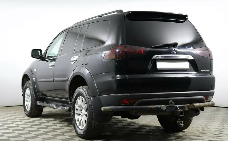 Mitsubishi Pajero Sport II