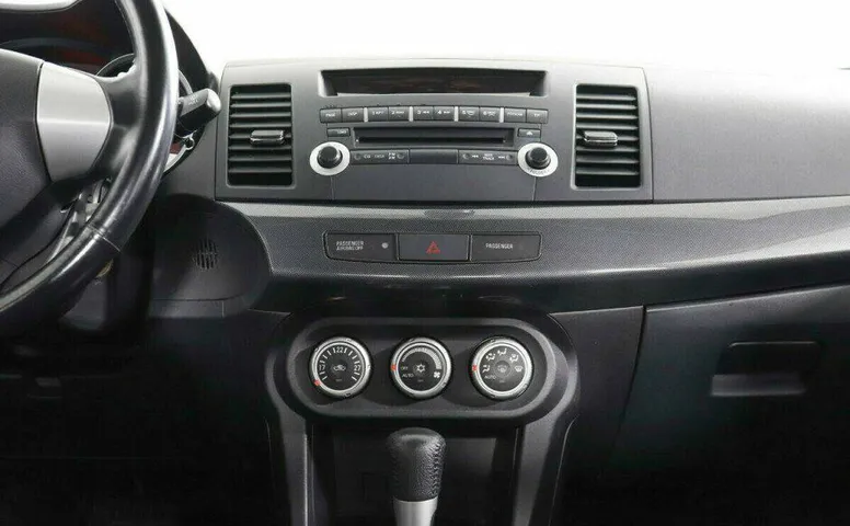Mitsubishi Lancer 1.8 Вариатор