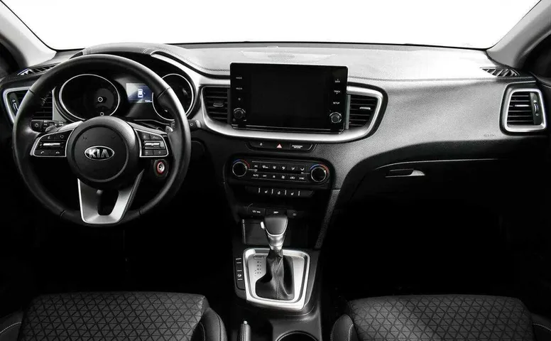 Kia xceed робот 2021 с пробегом 7 300 км