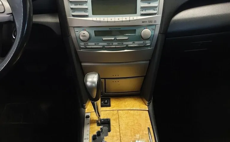 Toyota Camry VI (XV40)