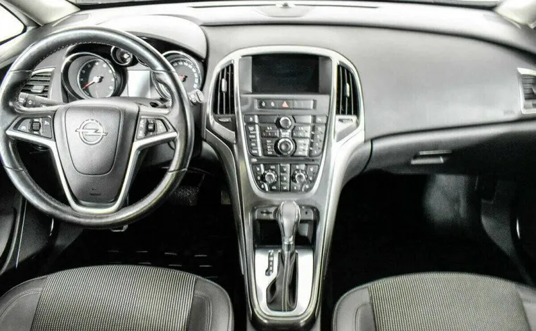 Opel Astra 1.4 Автомат