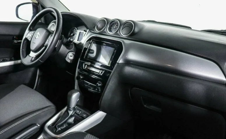 Suzuki Vitara 1.6 Автомат