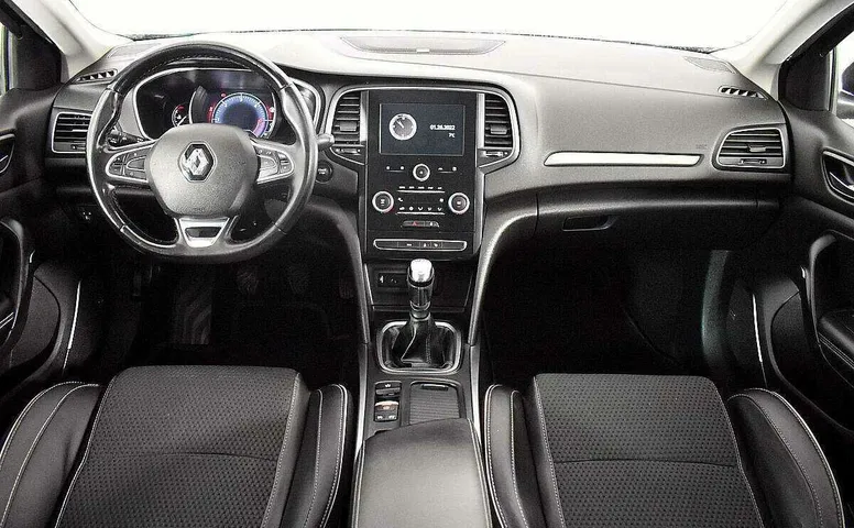 Renault megane мкпп 2017 с пробегом 51 000 км