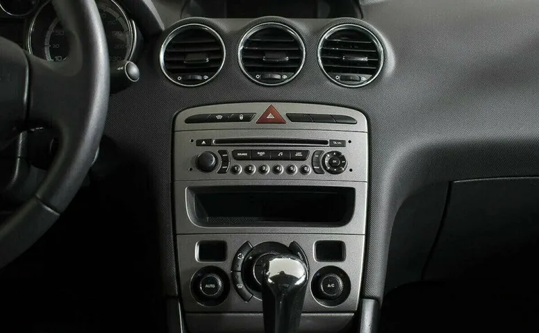 Peugeot 408 1.6 Автомат