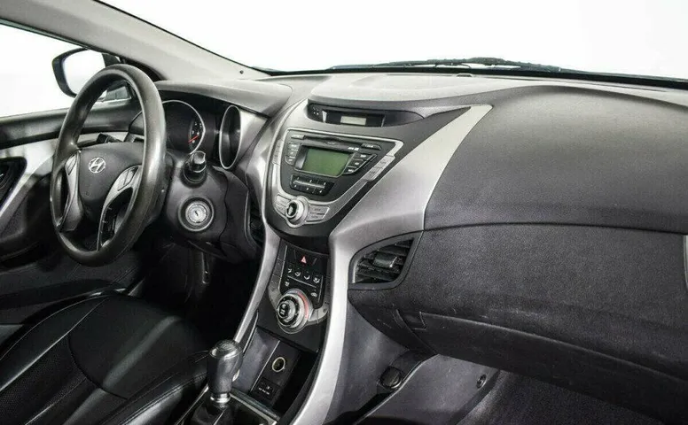 Hyundai Elantra 1.6 Механика