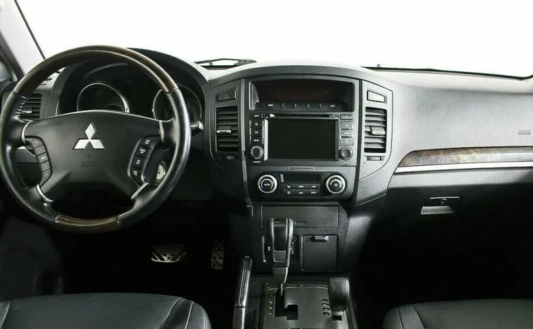 Mitsubishi Pajero 3.2 Автомат