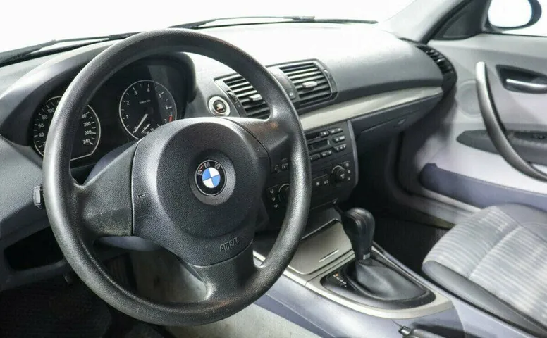 BMW 1 серия 2.0 Автомат