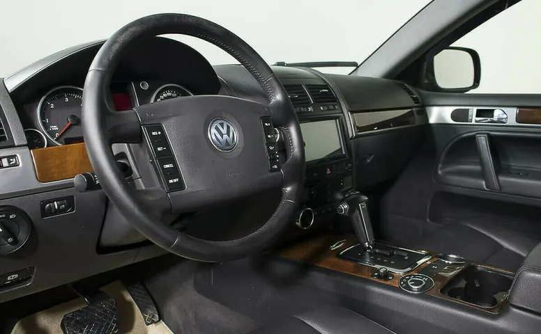 Volkswagen Touareg I