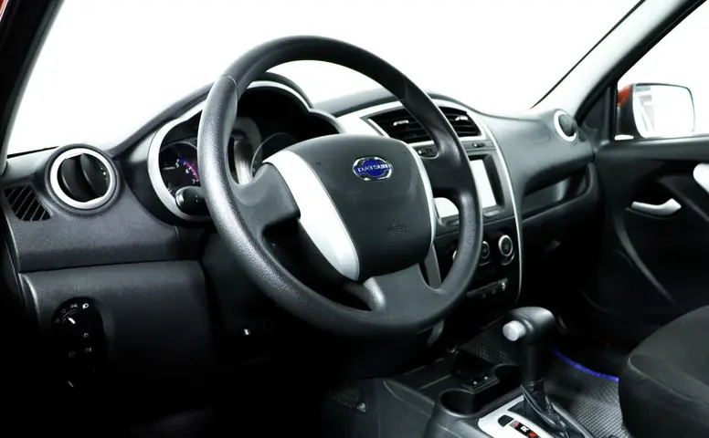 Datsun mi-DO
