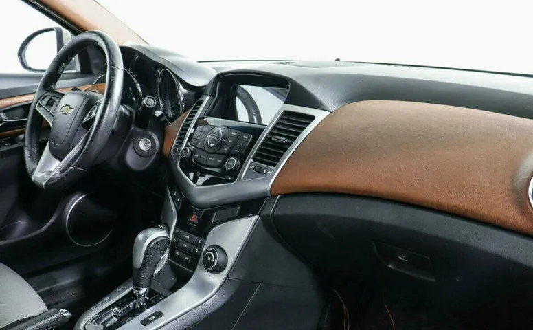 Chevrolet Cruze 1.8 Автомат