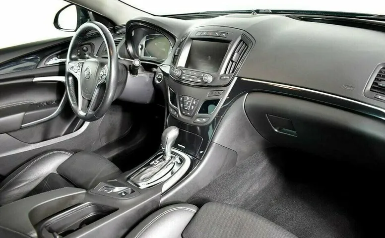 Opel Insignia 1.6 Автомат