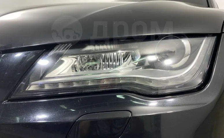 Audi A7, 1 поколение