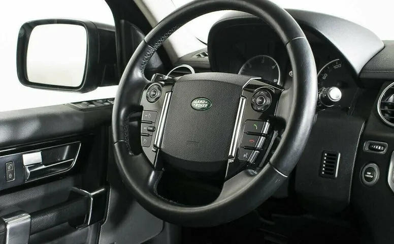 Land Rover Discovery 3.0 Автомат