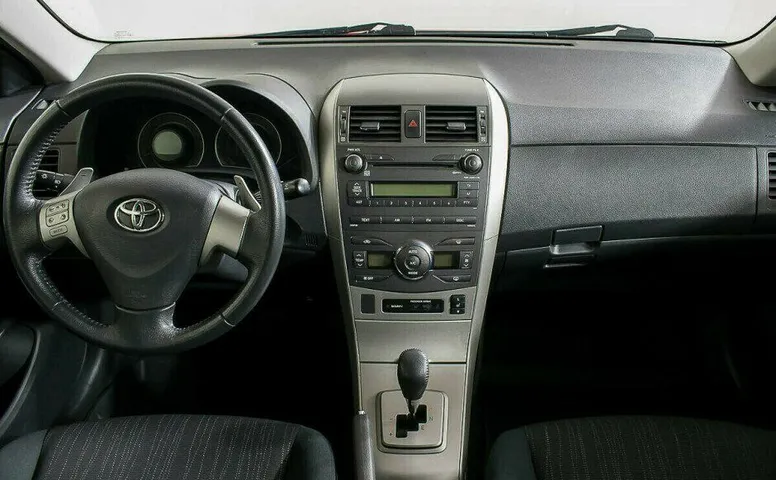 Toyota Corolla 1.6 Робот