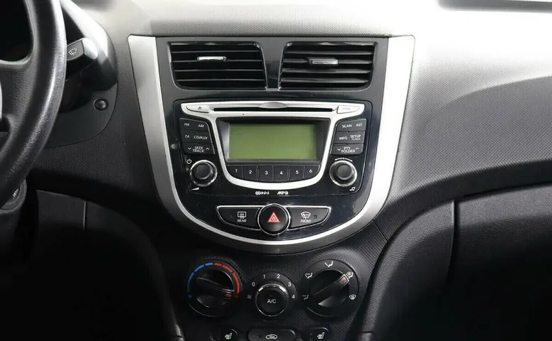 Hyundai Solaris I