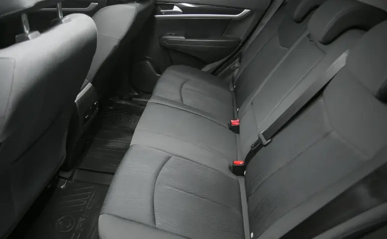 DongFeng AX7