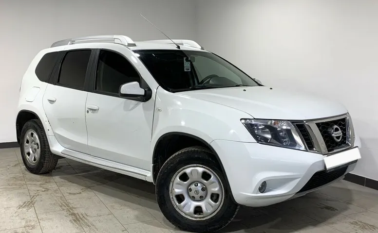 Nissan Terrano III (D10)