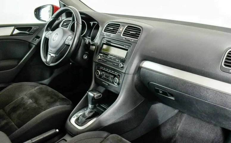 Volkswagen Golf 1.4 Робот