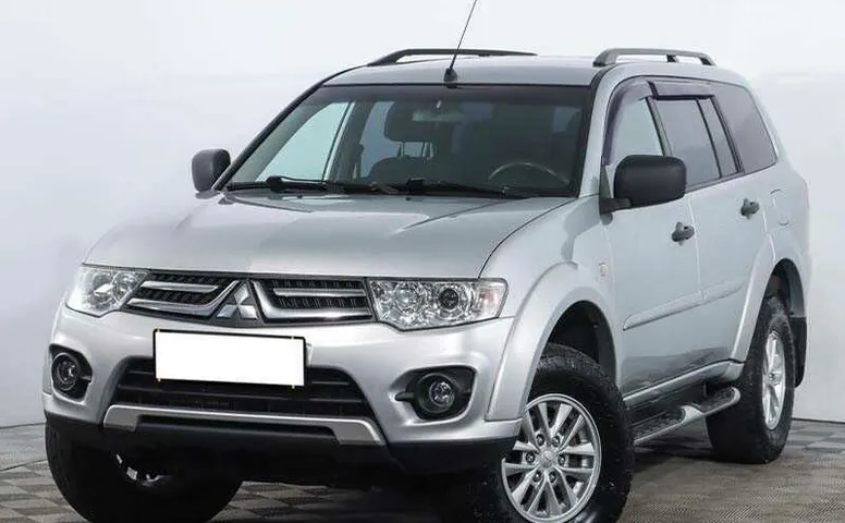 Mitsubishi pajero sport мкпп 2013 с пробегом 92 003 км