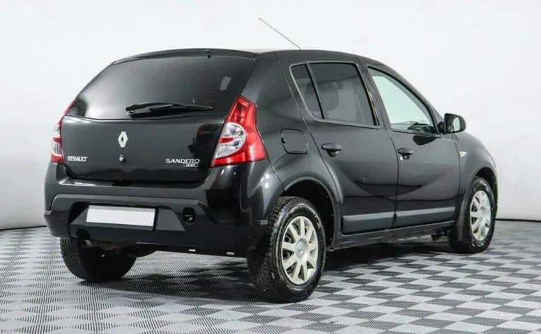 Renault Sandero 1.6 Автомат