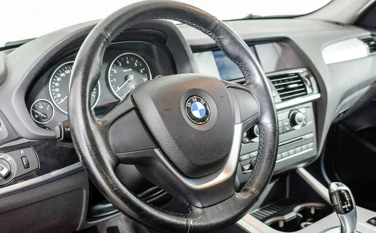 BMW X3 II (F25)