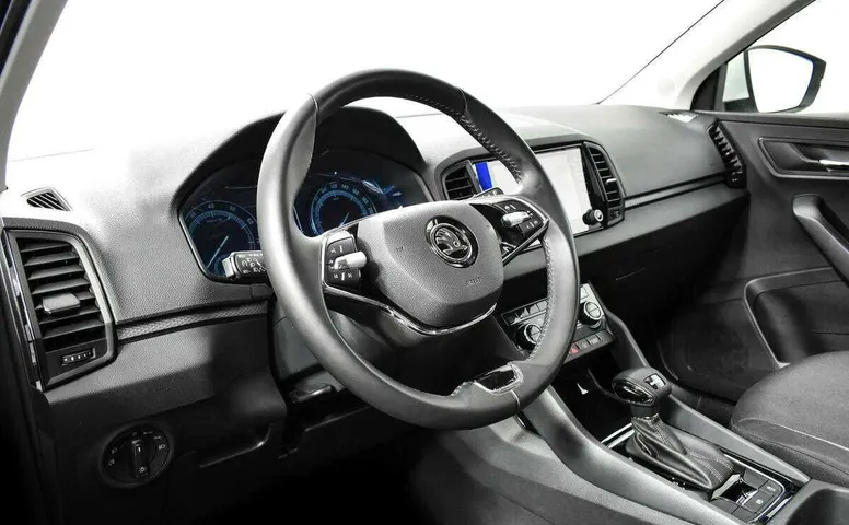 Skoda karoq акпп 2021 с пробегом 11 090 км