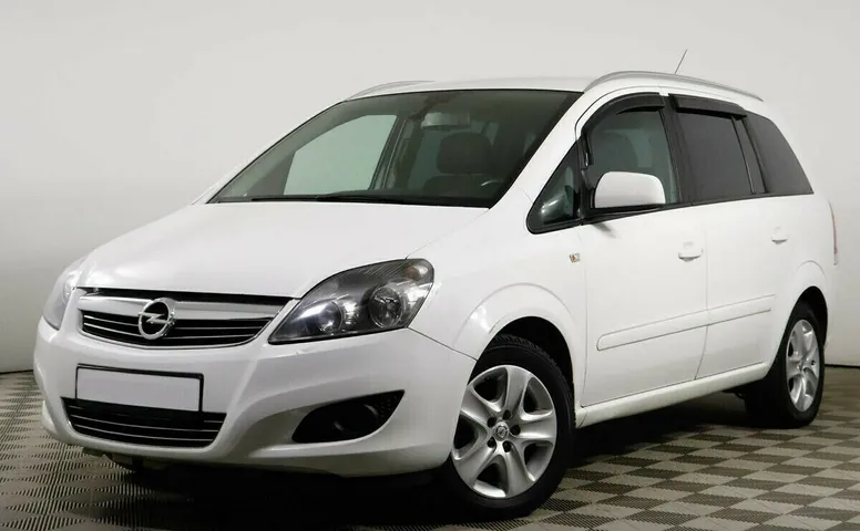 Opel Zafira B Рестайлинг