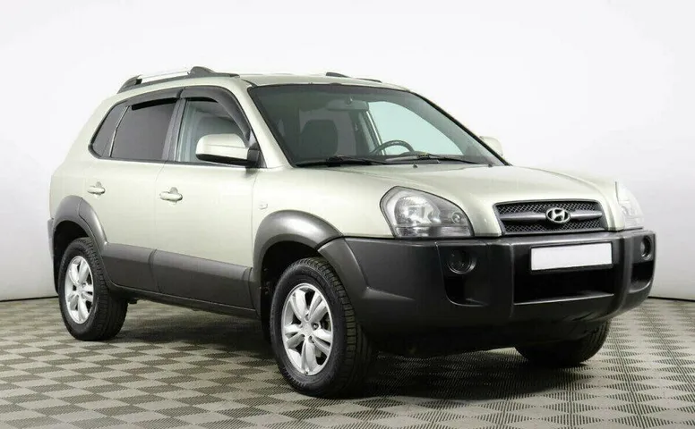 Hyundai Tucson 2.0 Автомат