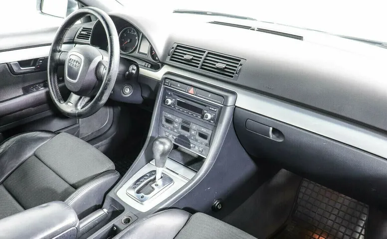 Audi A4 III (B7)