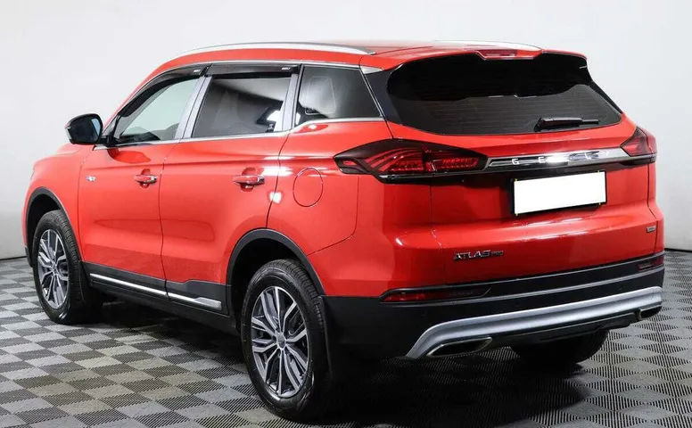 Geely atlas pro робот 2022 с пробегом 2 700 км