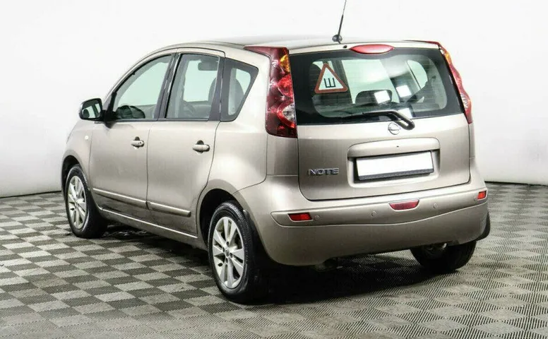 Nissan Note 1.6 Автомат