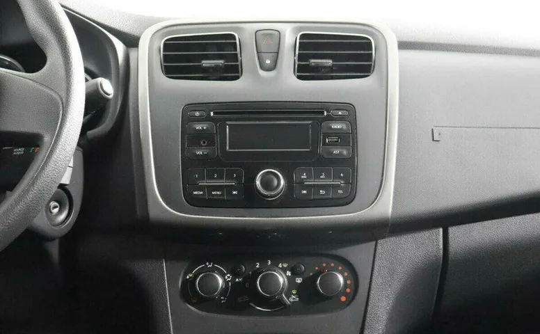 Renault Logan 1.6 Автомат