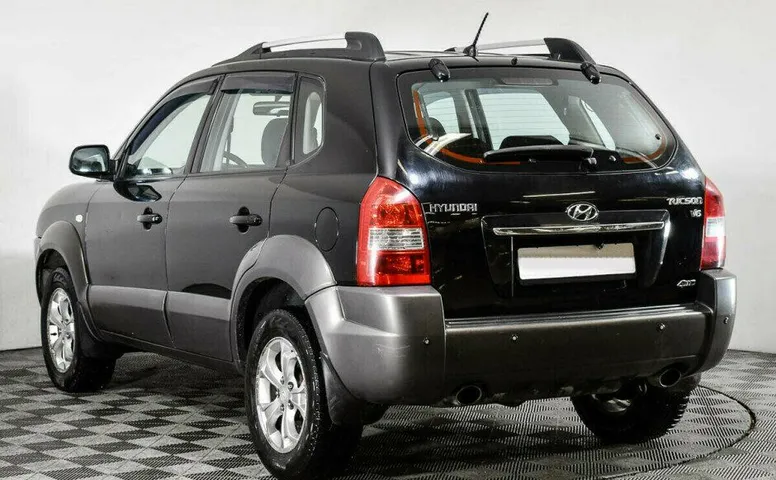 Hyundai Tucson 2.0 Автомат