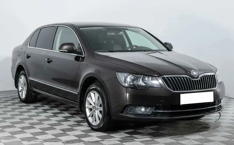 Skoda superb робот 2014 с пробегом 84 756 км