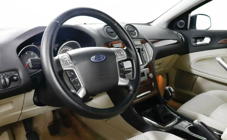 Ford Mondeo IV