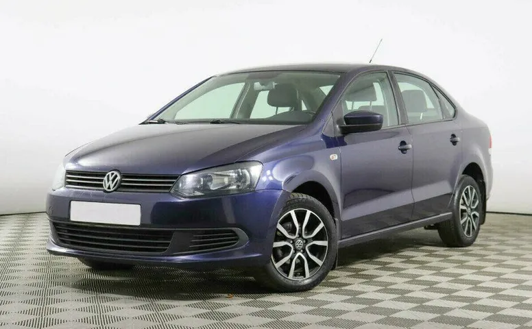 Volkswagen Polo 1.6 Автомат