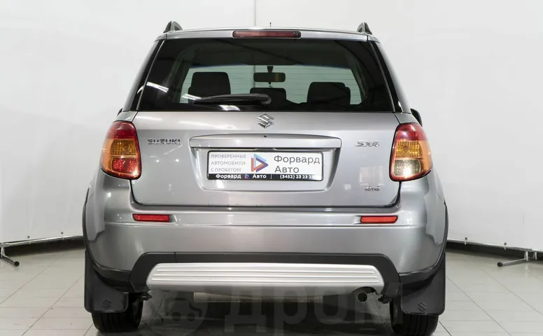 Suzuki SX4, 1 поколение